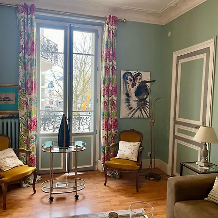 Ame Mombrun * فيشي